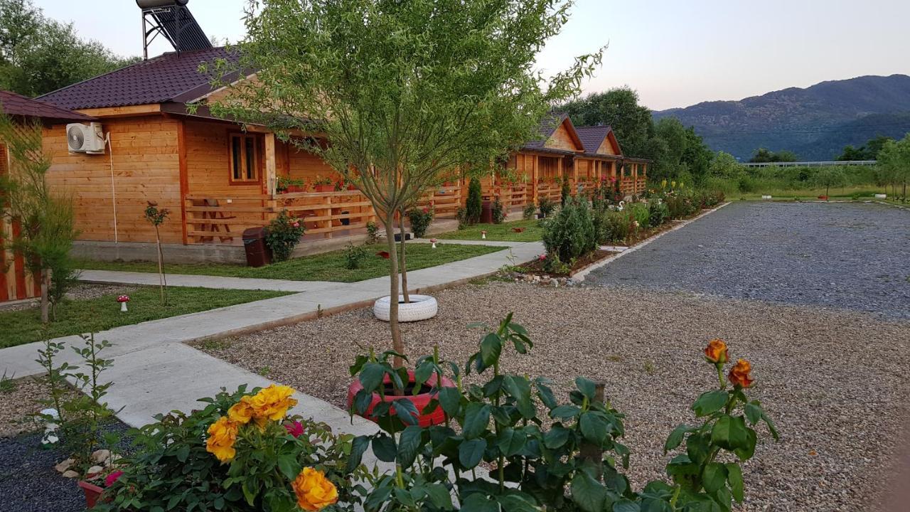 La Podul Gornii Campsite *