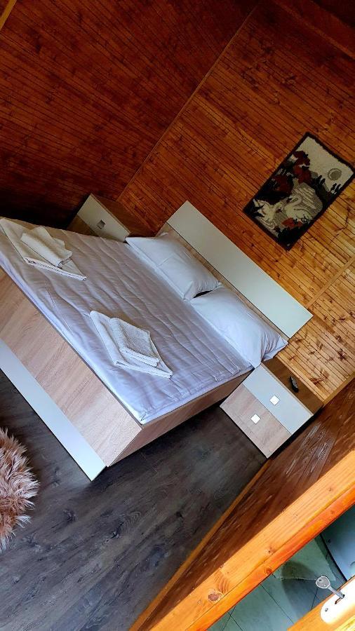 Campsite La Podul Gornii *