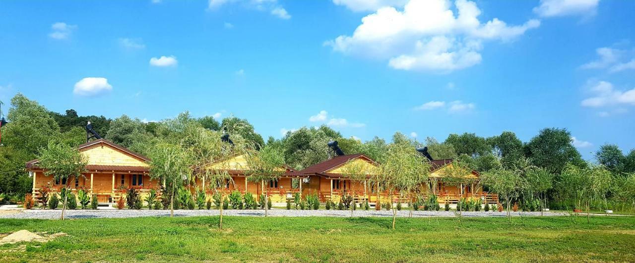 La Podul Gornii Campsite *